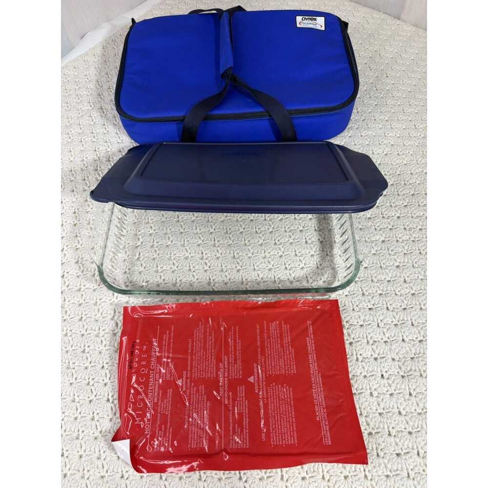 Pyrex Portables Insulated Tote Casserole Dish Hot Pack & Lid 2.2 qt #233-S